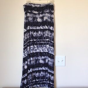 Shanley tie dye navy maxi skirt size M